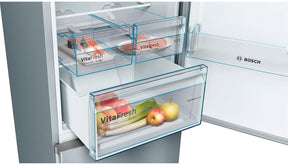 Frigorífico Combi, Libre instalación, Serie 4, VitaFresh, Acero antihuellas, [Clase de eficiencia energética E]