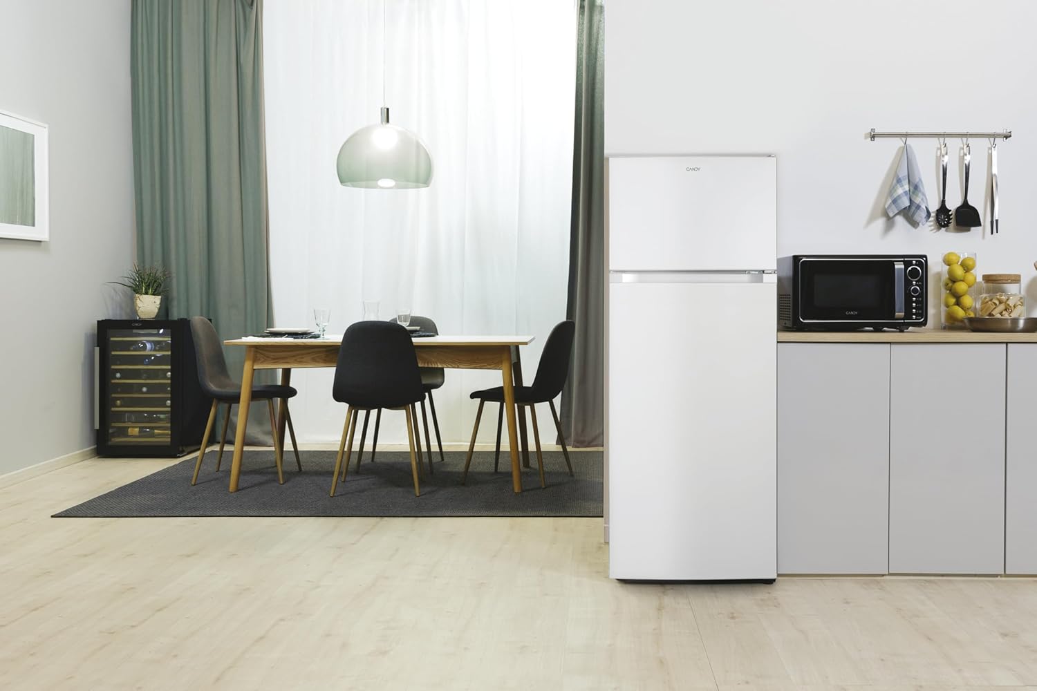 Frigorífico Combi, 211L, Cajón Verdulero, Iluminación LED, Puerta Reversible, 41DB, Alarma de Puerta, Ancho 55cm, Altura 1,45m, Blanco [Clase de eficiencia energética E]